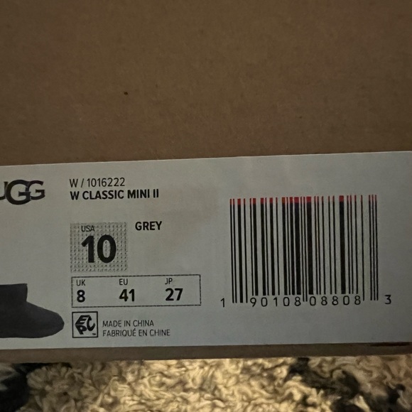 Ugg classic boot - Picture 4 of 5